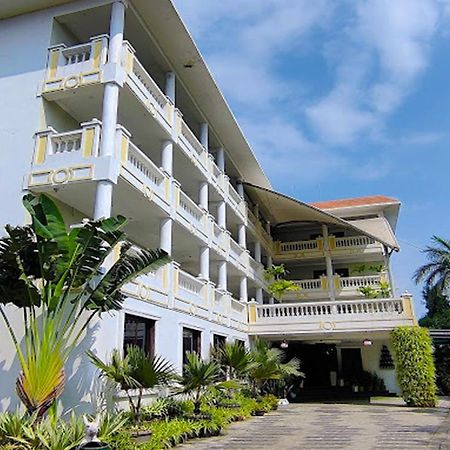 Hotel Royal Retreat Sambalpur Esterno foto