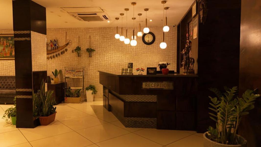 Hotel Royal Retreat Sambalpur Esterno foto